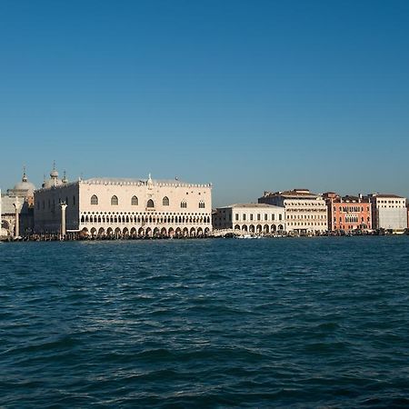 Residenza Giudecca Molino Stucky Apartment เวนิส ภายนอก รูปภาพ